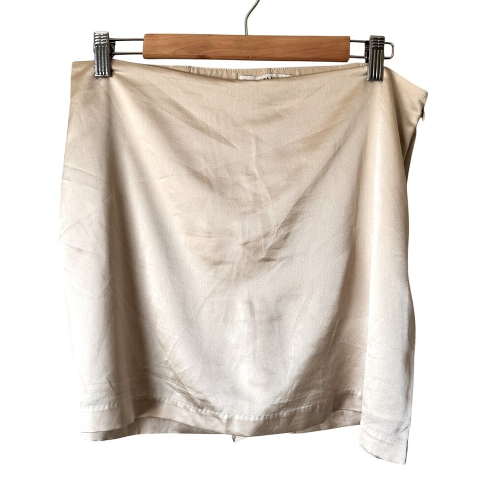 Abercrombie & Fitch Cream Satin Mini Skirt Womens L Classic Preppy Coquette - Picture 2 of 11